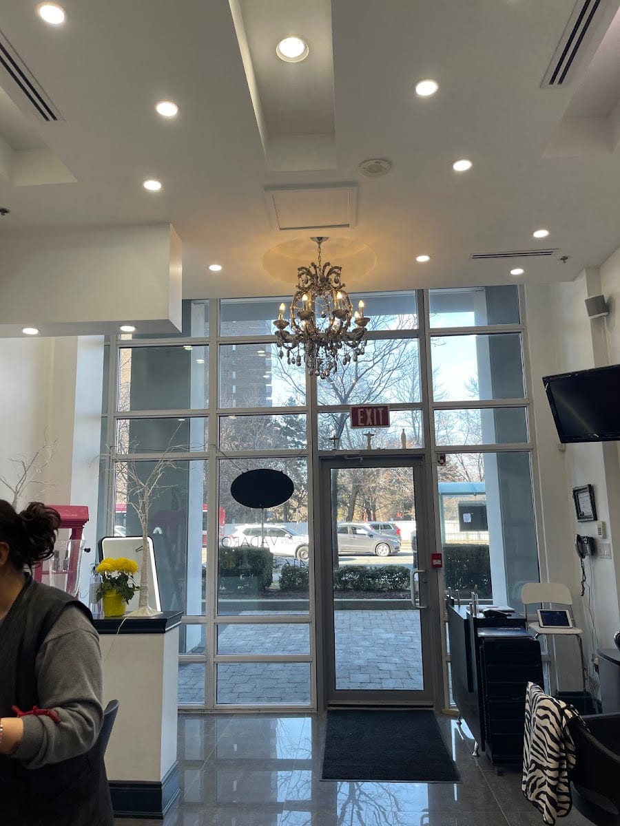 Salon Vadaro