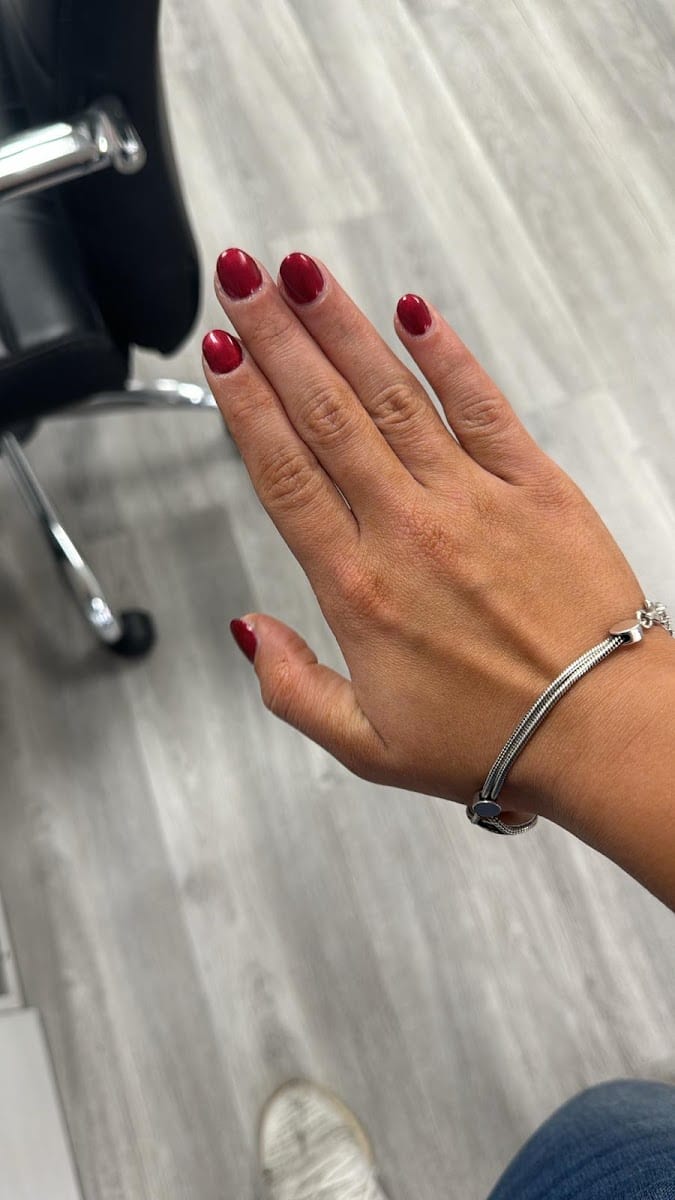 DA-VI Nails