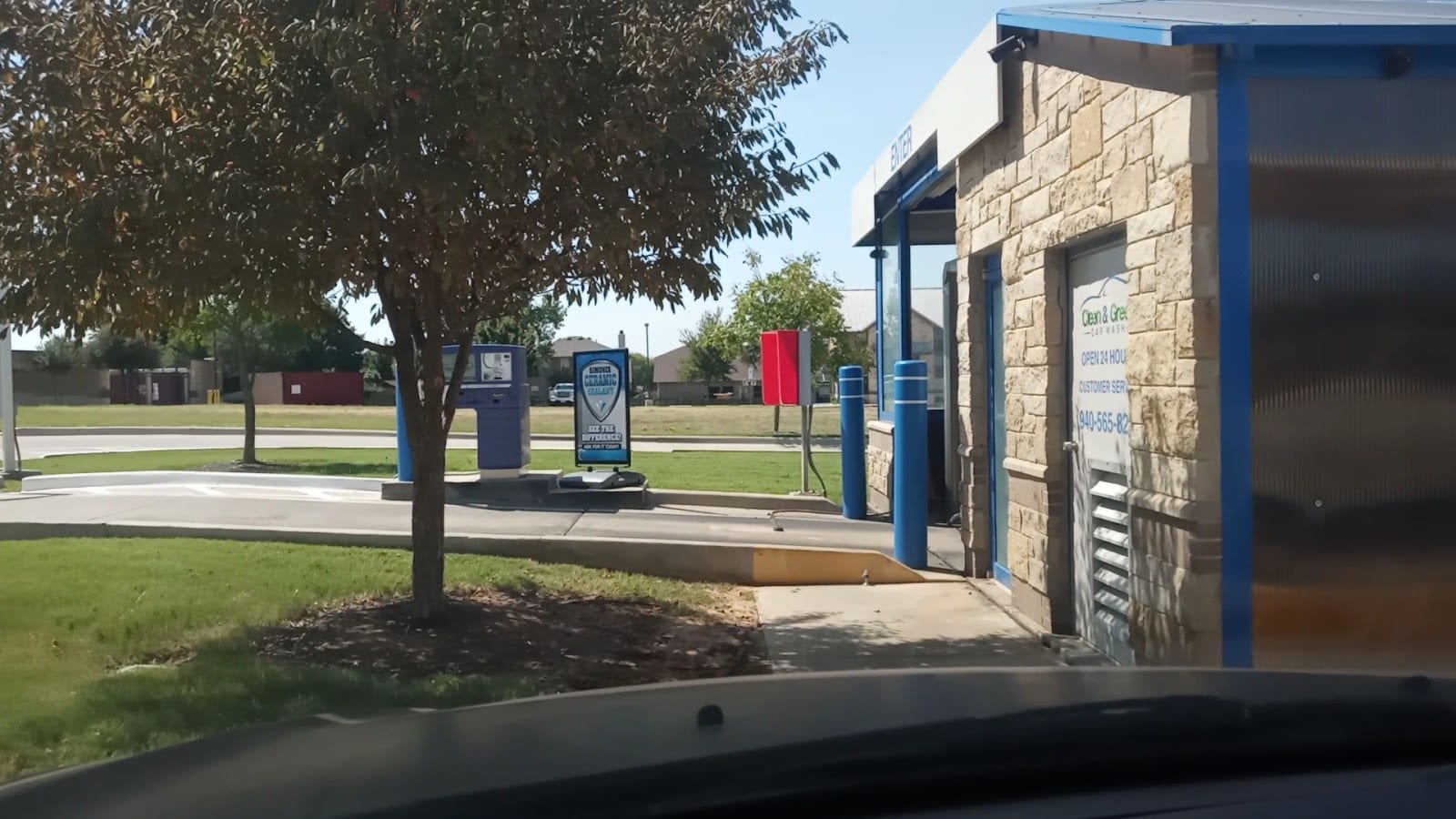 Clean & Green Car Wash, photo 3