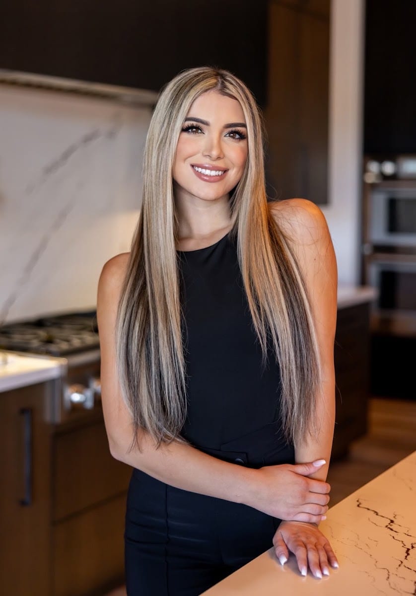 Jenna Mateo - The Tackett Team with eXp Realty