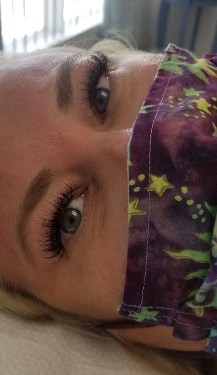 Anna wax and lash, photo 2