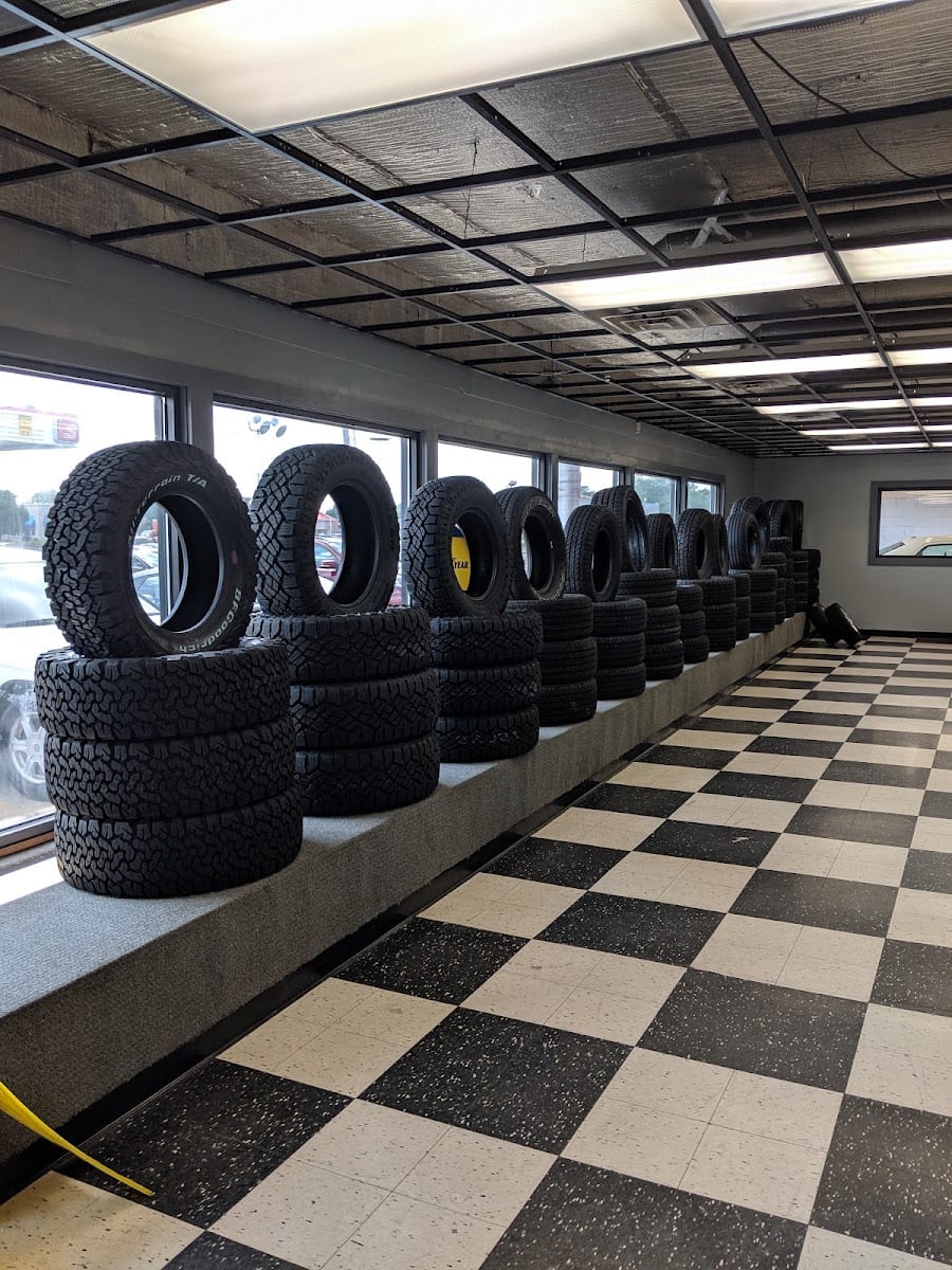 Tire Barn Warehouse, photo 4