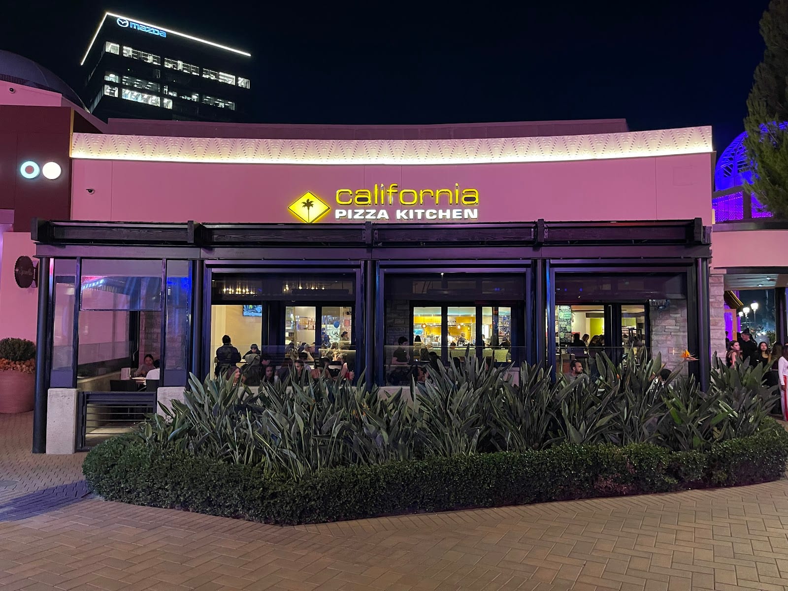 California Pizza Kitchen, photo 2