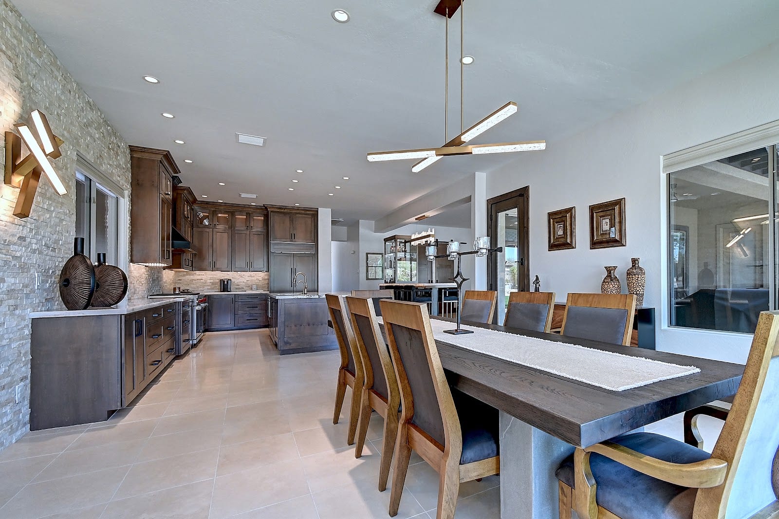 CM BUILT Luxury Remodels & Builds