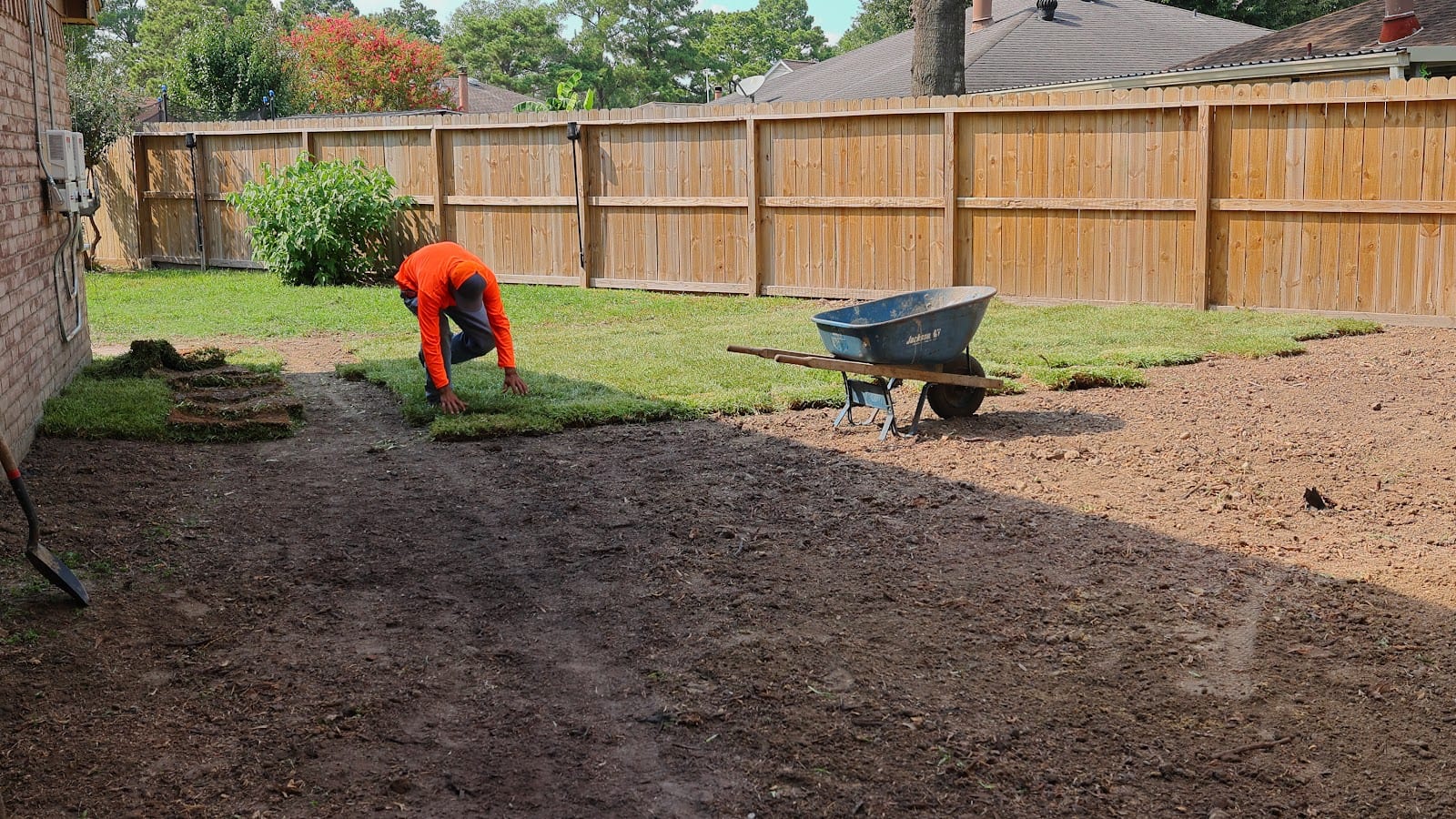 Tree Line Houston Plus - Grass/Landscaping Supply/Equipment Rentals & Demolitions, photo 2