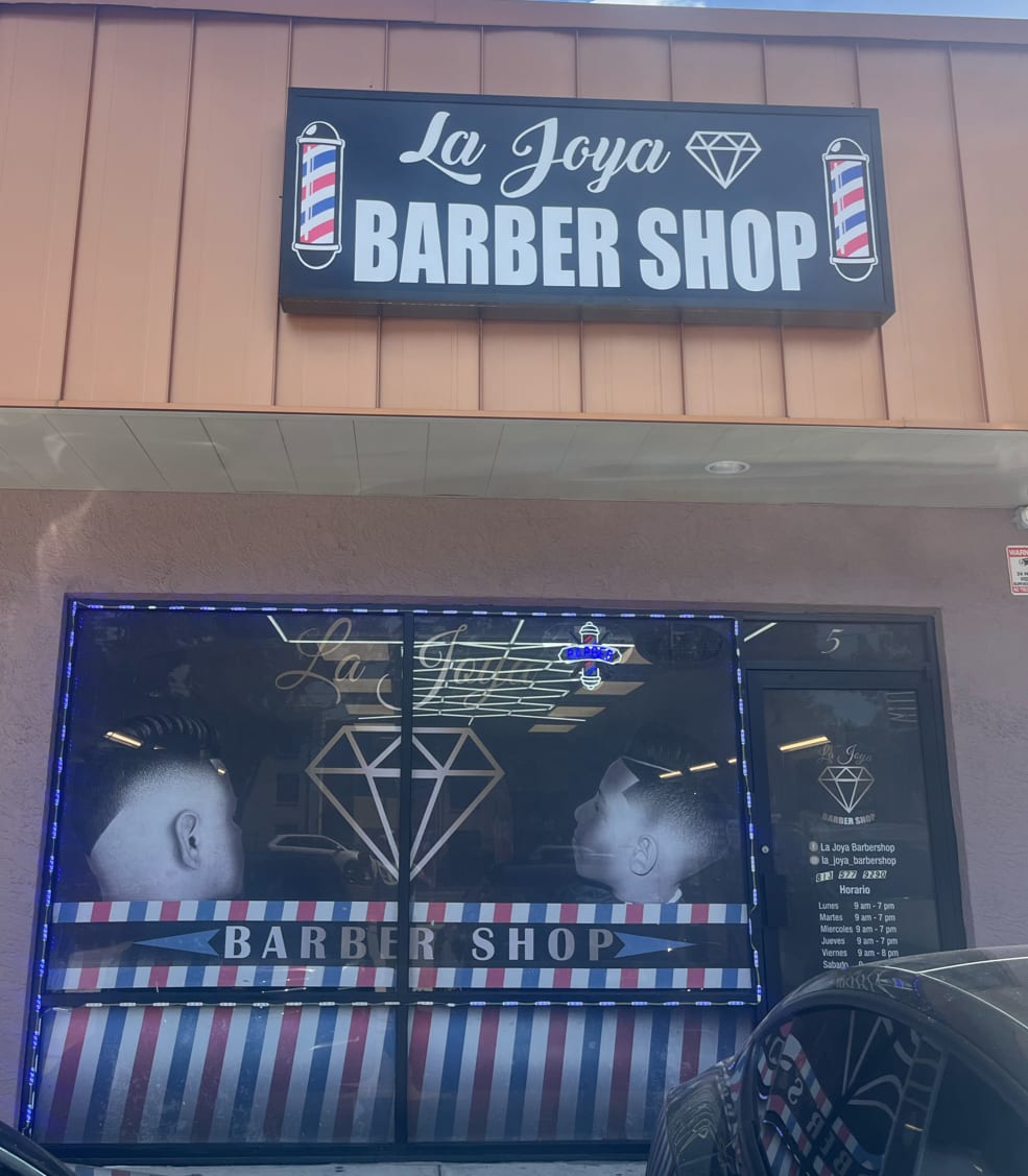 La Joya Barber Shop, photo 2