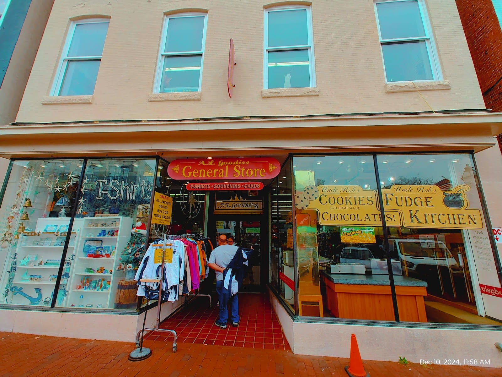 A L Goodies General store, photo 3