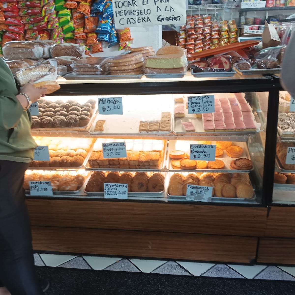 Pacita's Salvadorian Bakery
