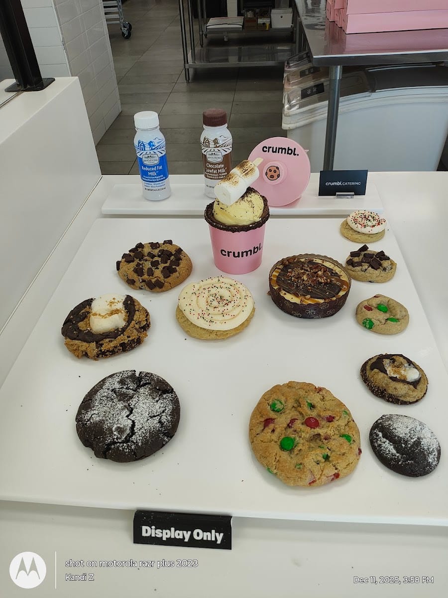 Crumbl Cookies, photo 4