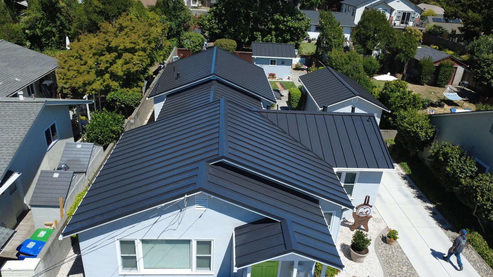 AGS ROOFING INC