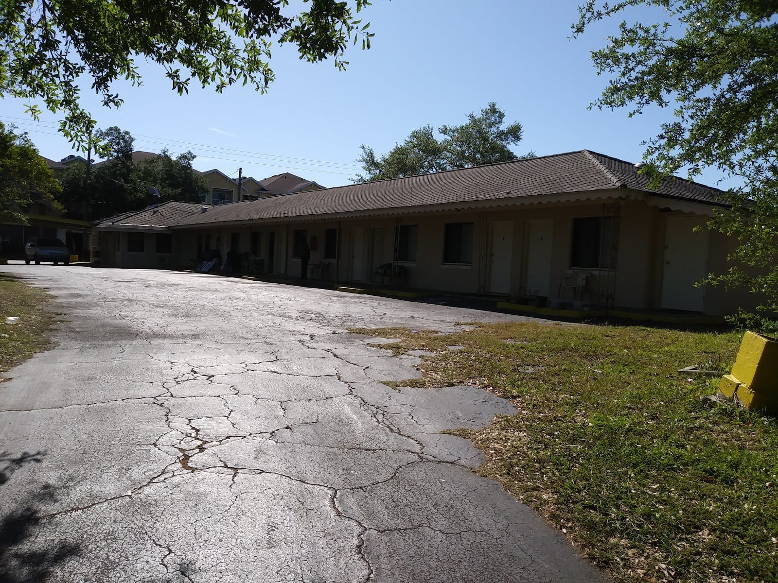 Orange Motel