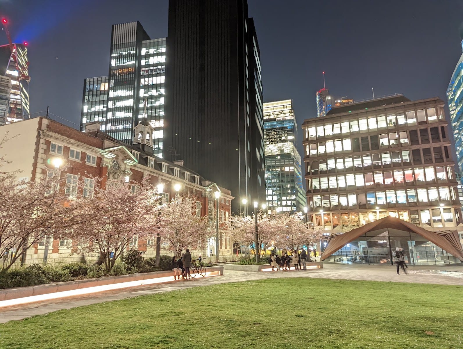 Aldgate Square