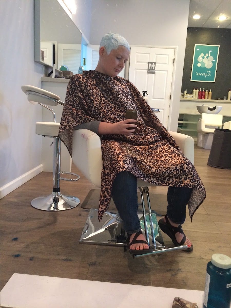 Shine Hair & Makeup Lounge
