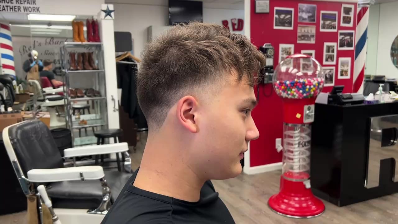 Red's Barber Shop, photo 3