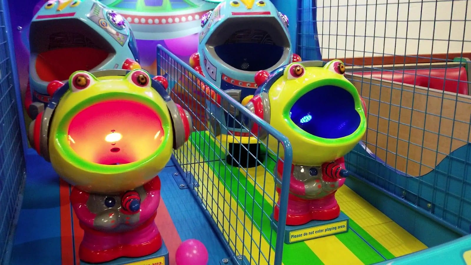 Chuck E. Cheese, photo 3