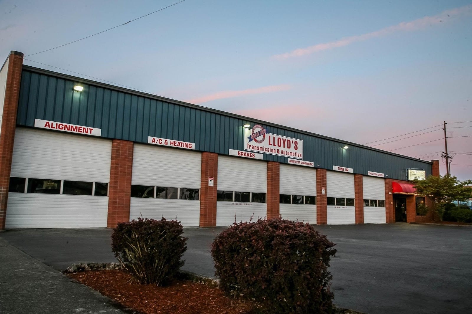 Lloyds Automotive and Transmission Specialists, photo 2