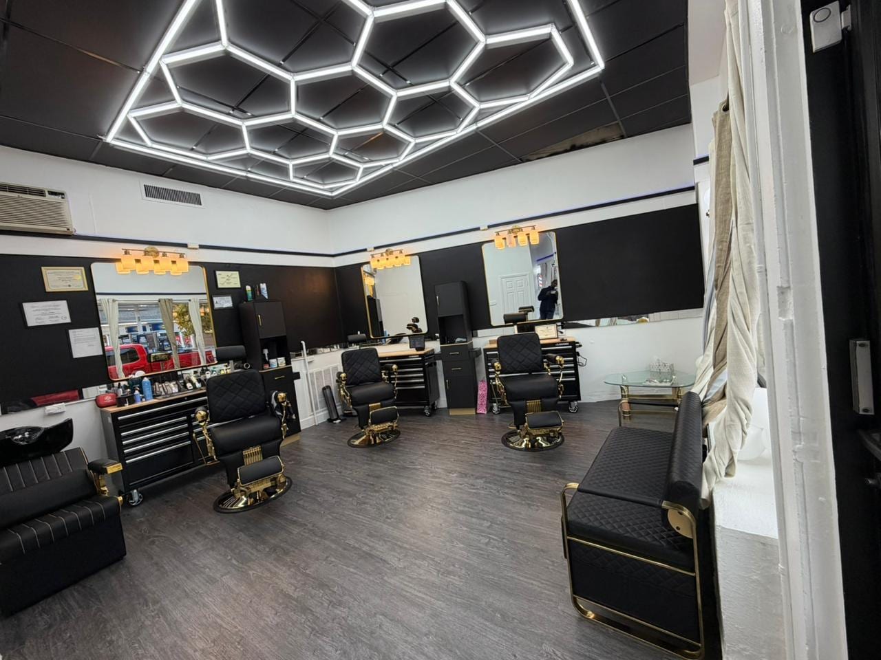 Zool Barbershop Rochester, photo 2