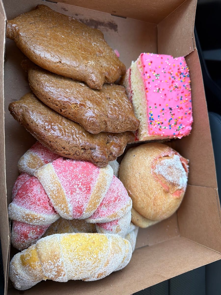 Mendez Bakery & Tortillas, photo 4