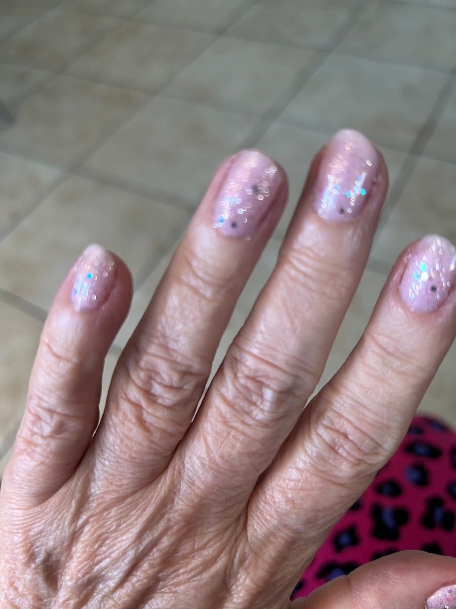 Desert Nails, photo 3
