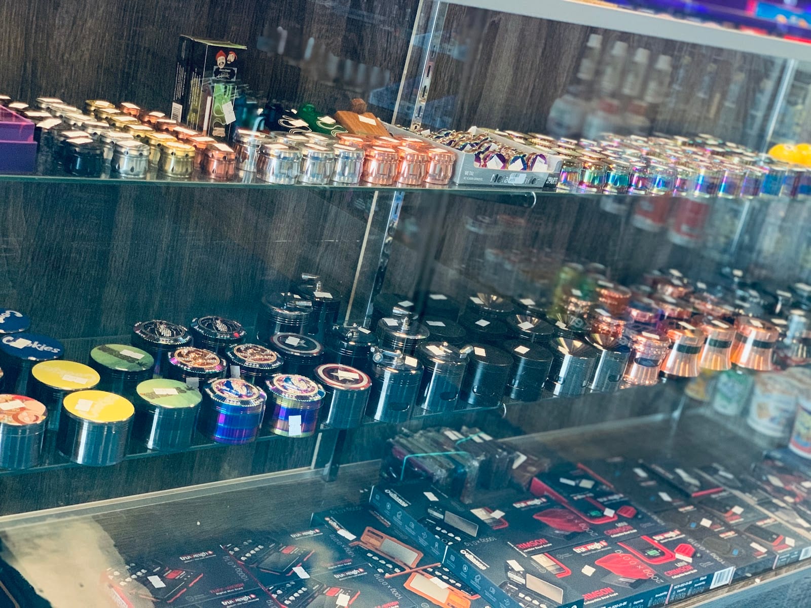 Mad smoke and vape, photo 4