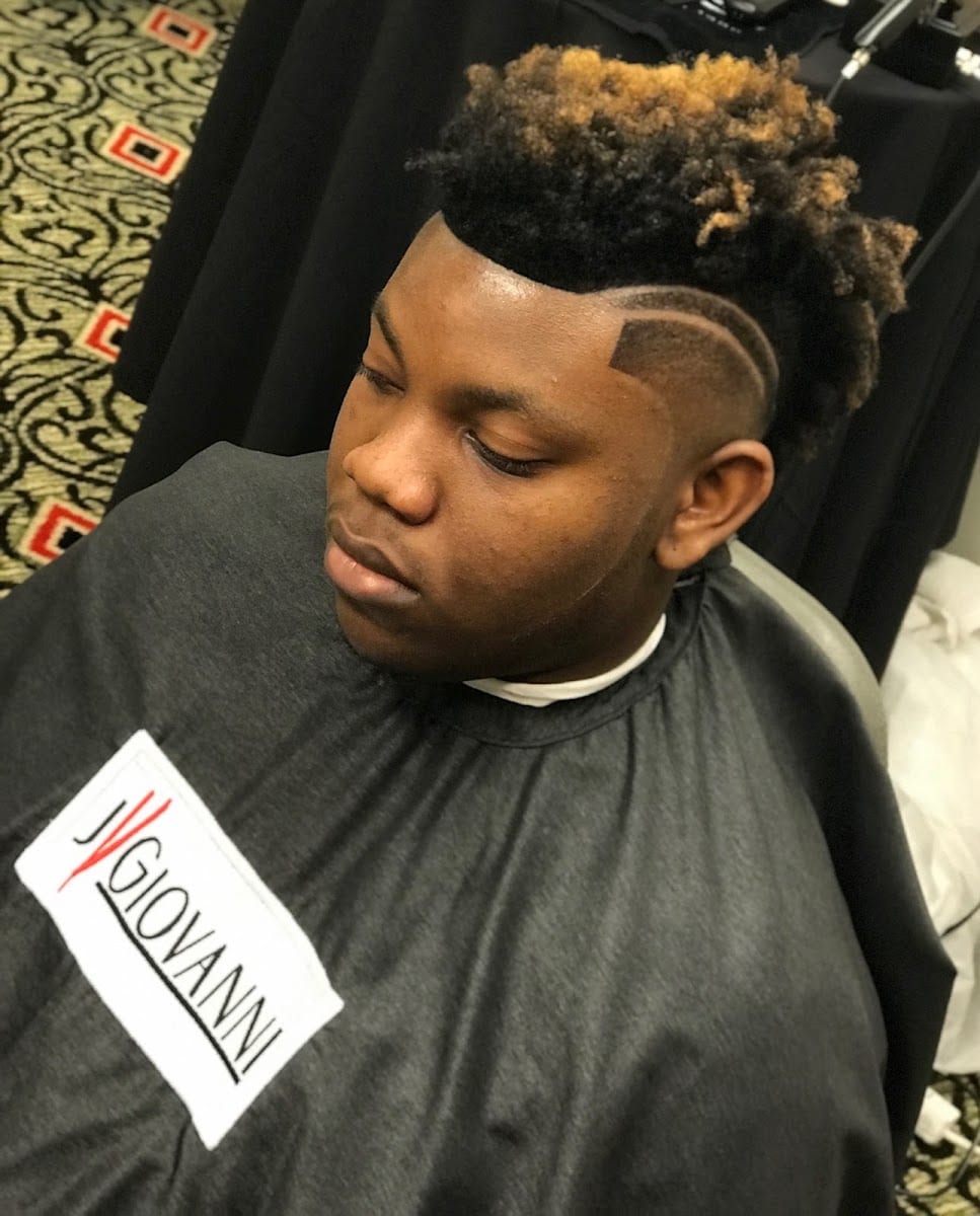 J. Giovanni Cuts, photo 2