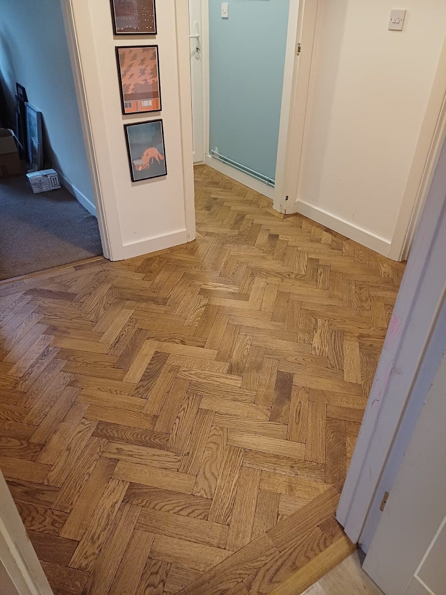 Fine Pine Norwich Carpenter