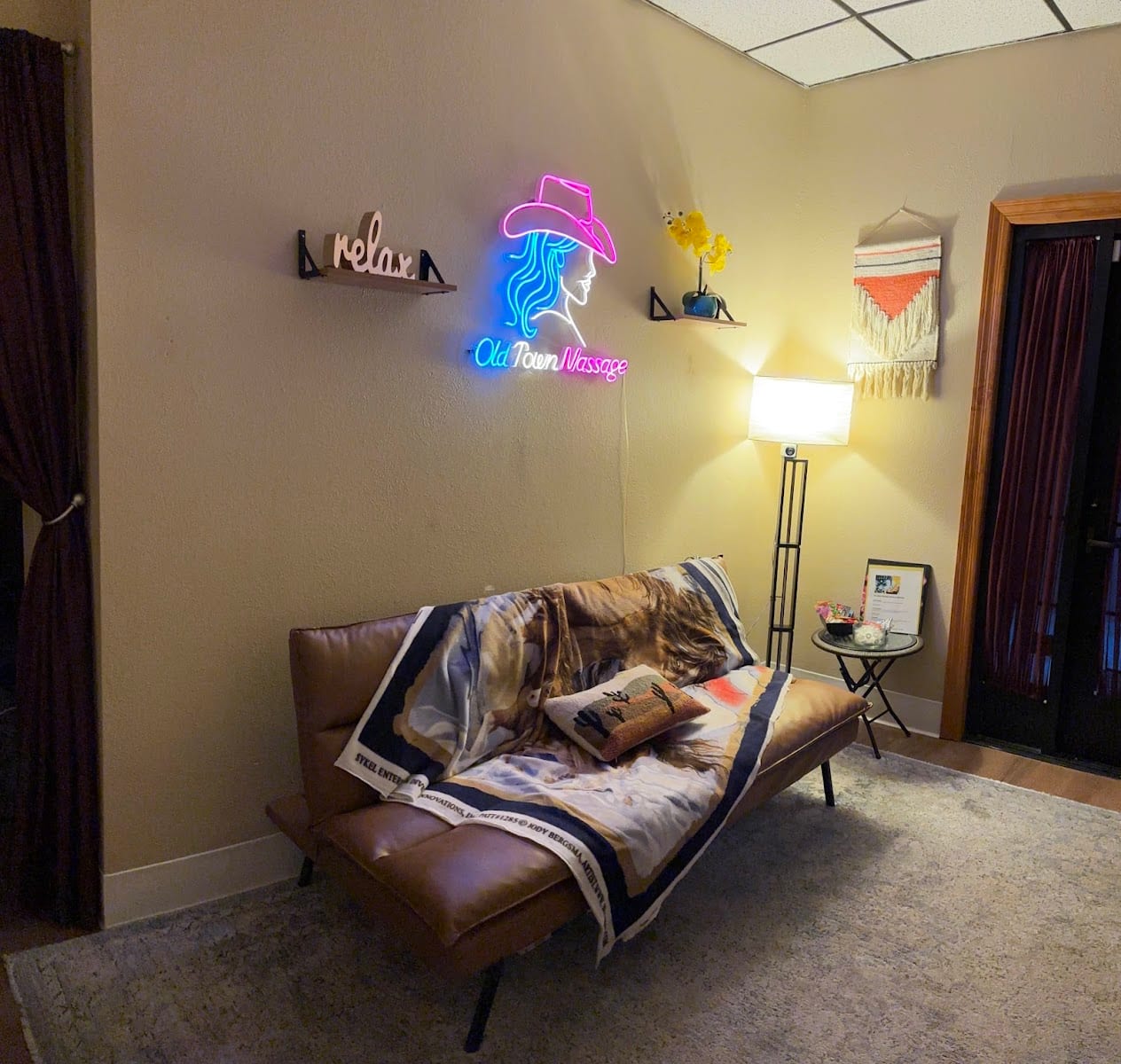 OLD TOWN MASSAGE, photo 4