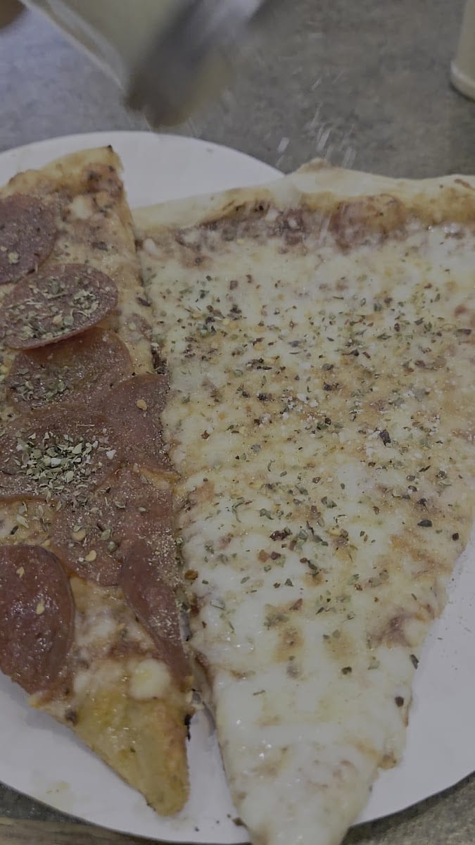 Ray's Pizza, photo 2