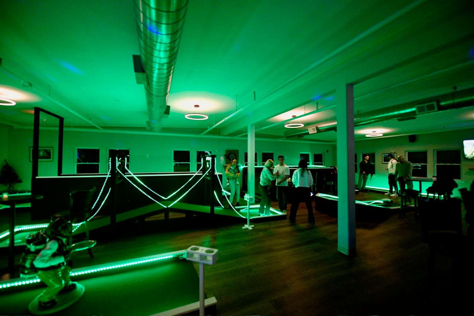 Main Stroke Mini Golf, photo 2