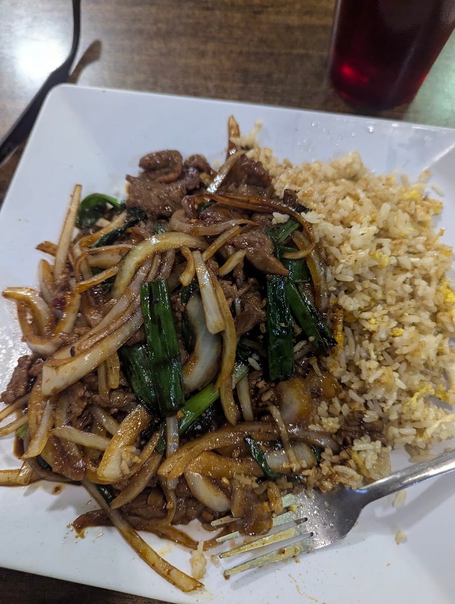 Hot Wok Asian Bistro, photo 3