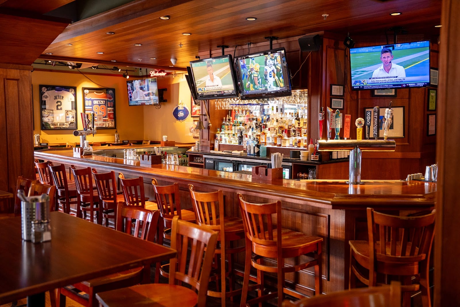 Players Sports Grill & Arcade, photo 2
