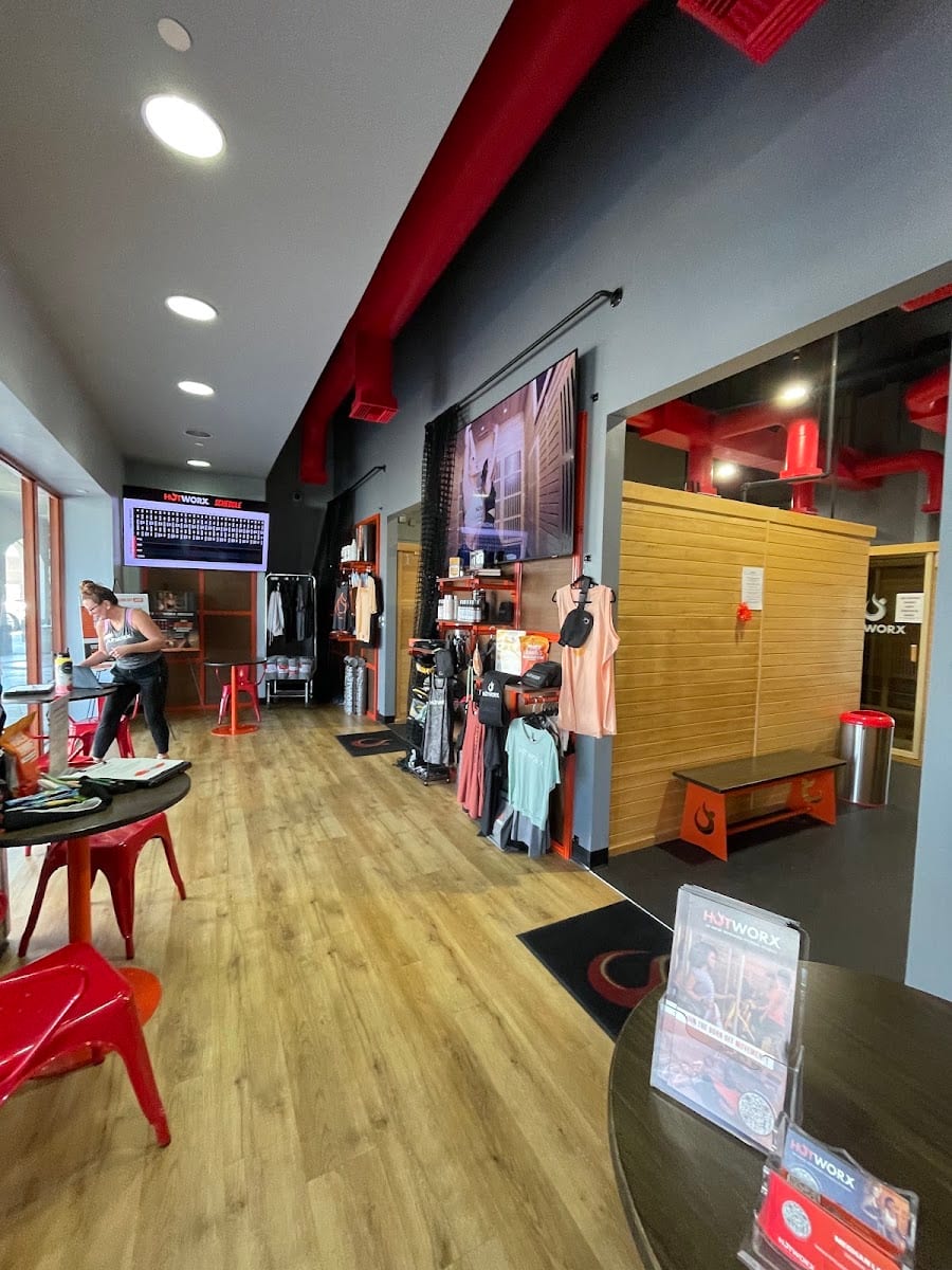 HOTWORX - Tucson, AZ - Williams Centre