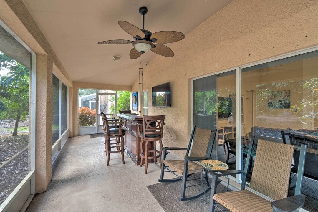 Breezy Gulf Coast Getaway ~ 4 Mi to Beach Park