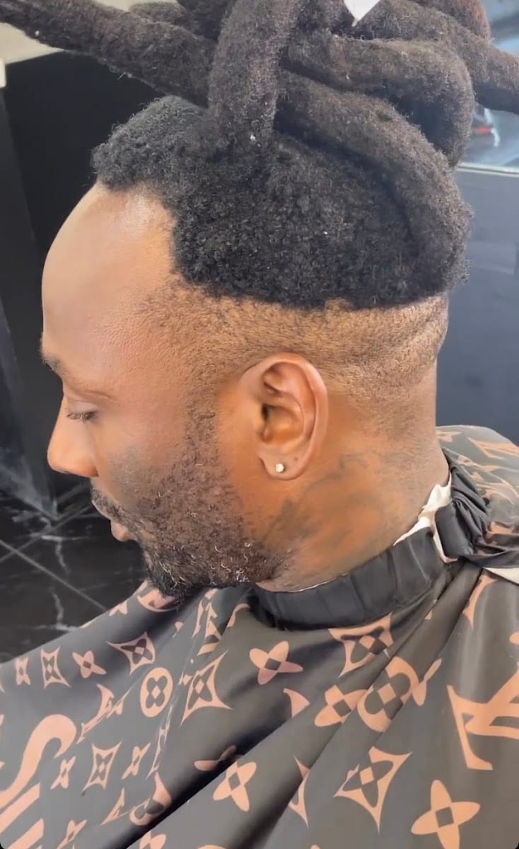 Mack's Barber Shop