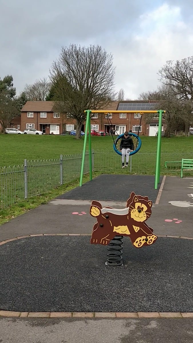 Playground, photo 2