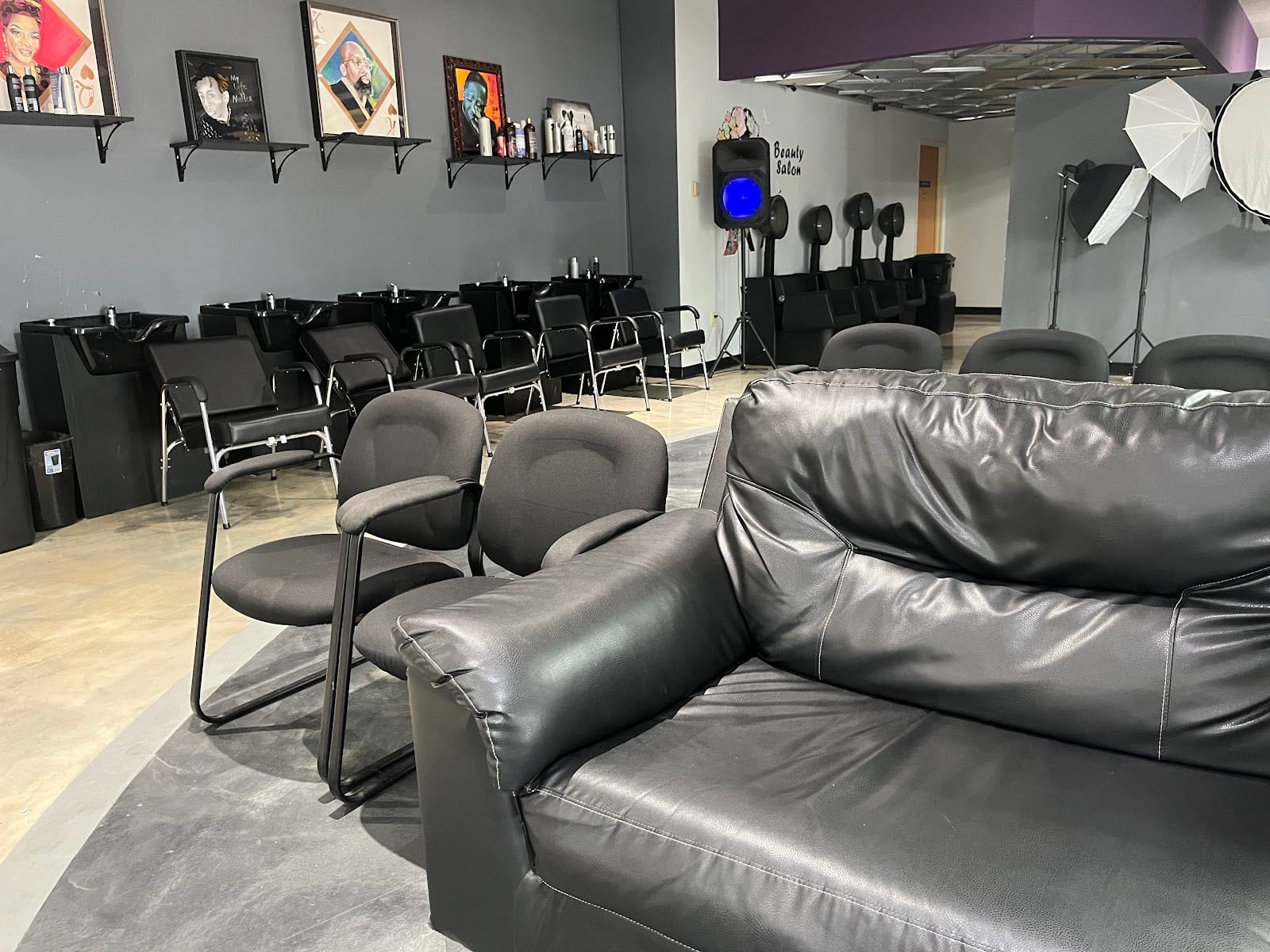 ARThentic Barber Luxurious Lounge, photo 2