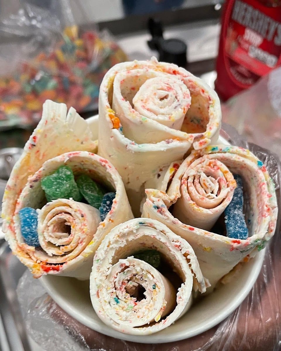 Rolls of flame, photo 3