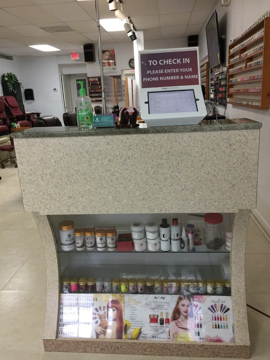 Sheers Salon, photo 4
