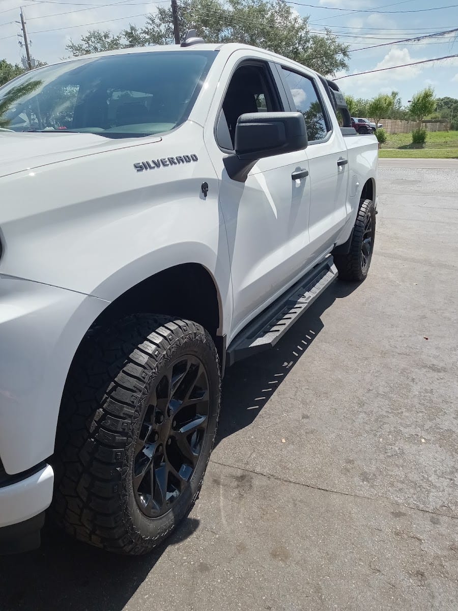 Junior's Tire Service llc and mobile tire service, photo 4