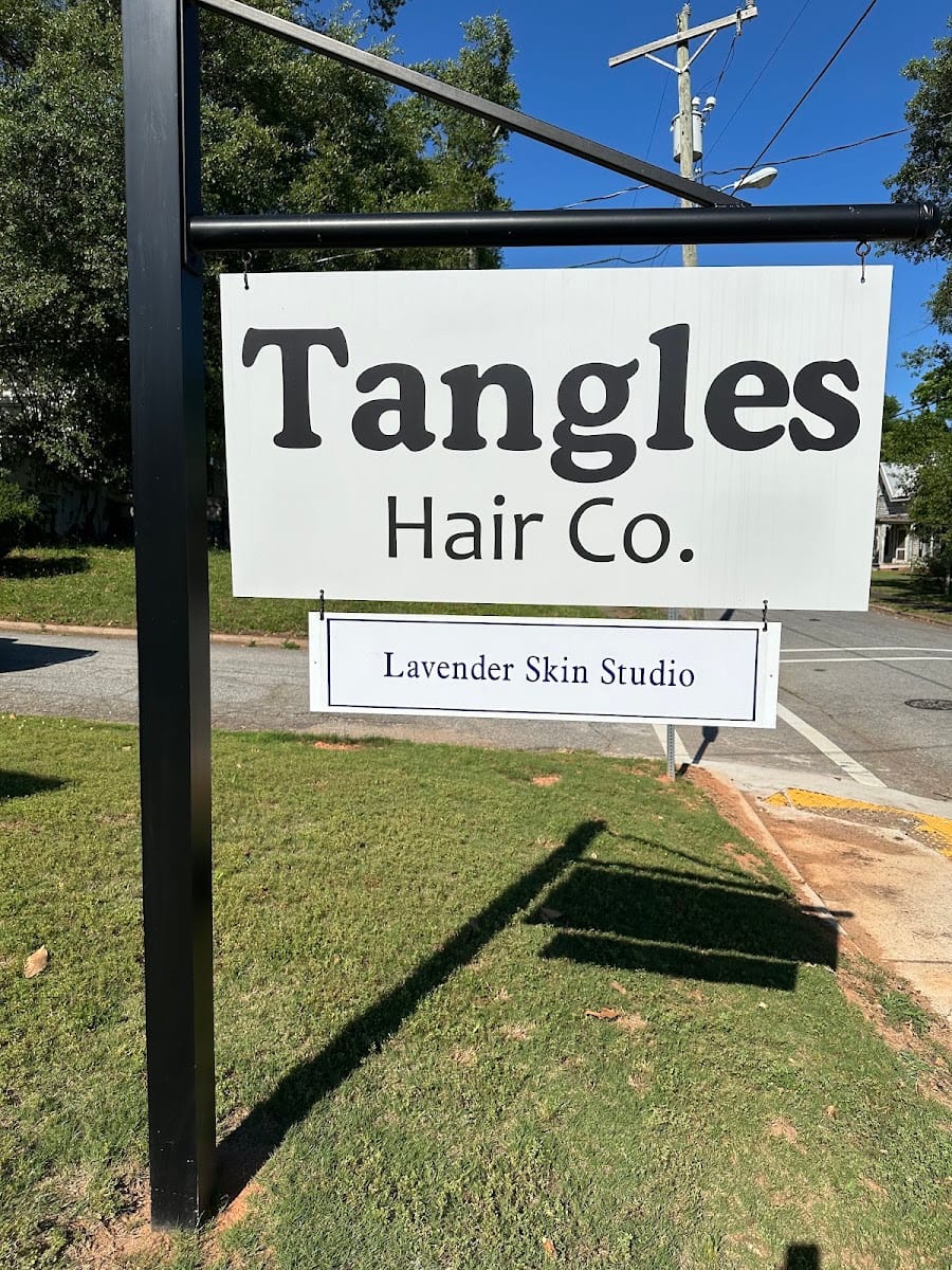 Tangles Hair Co, photo 2