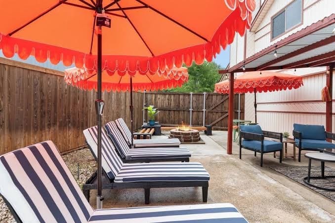 4BR Fun Home | Sleeps 13 | Pickleball | Arcades