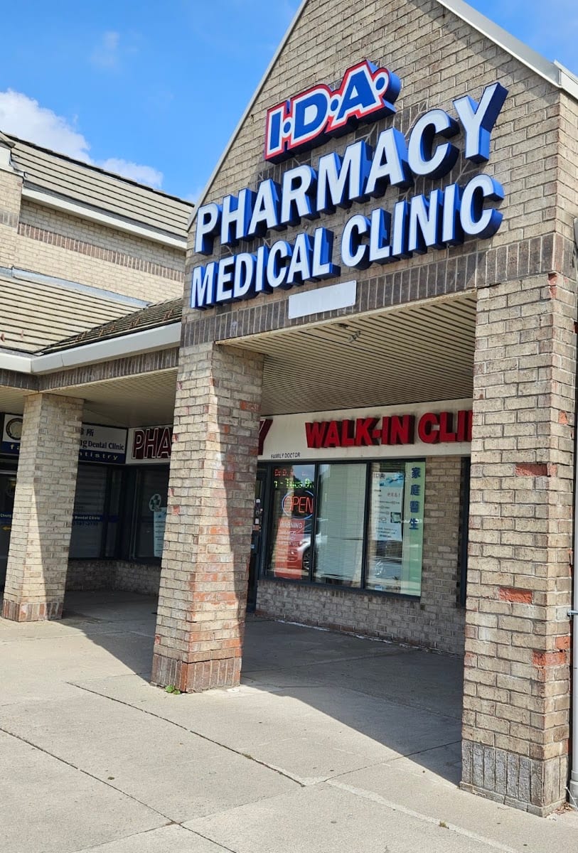 The Walkin Clinic on Bayview, photo 2