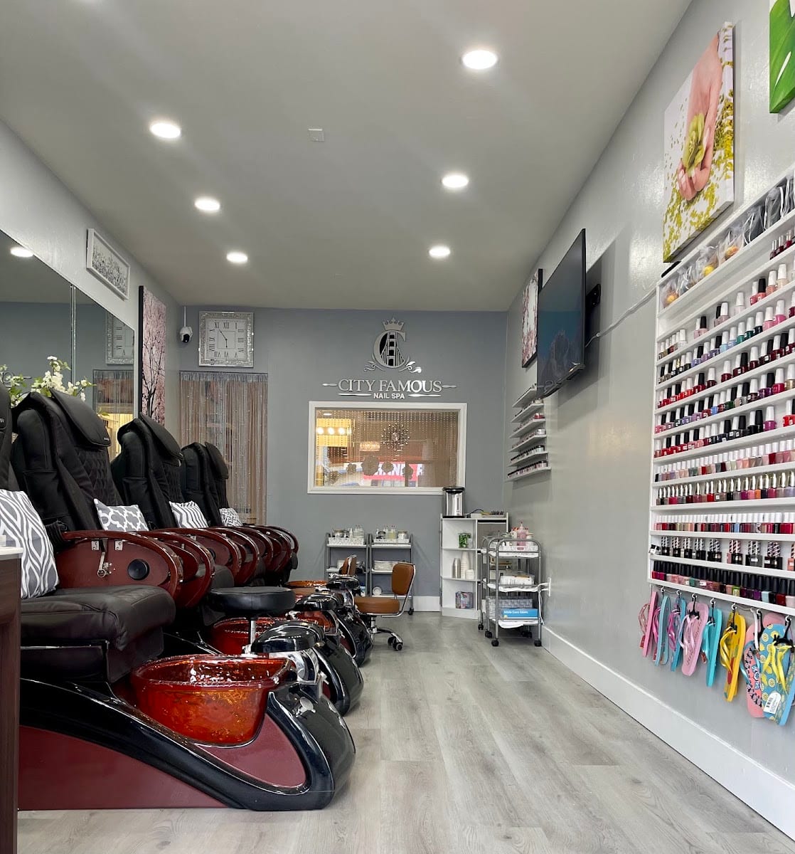 City Famous Nail Spa, photo 3