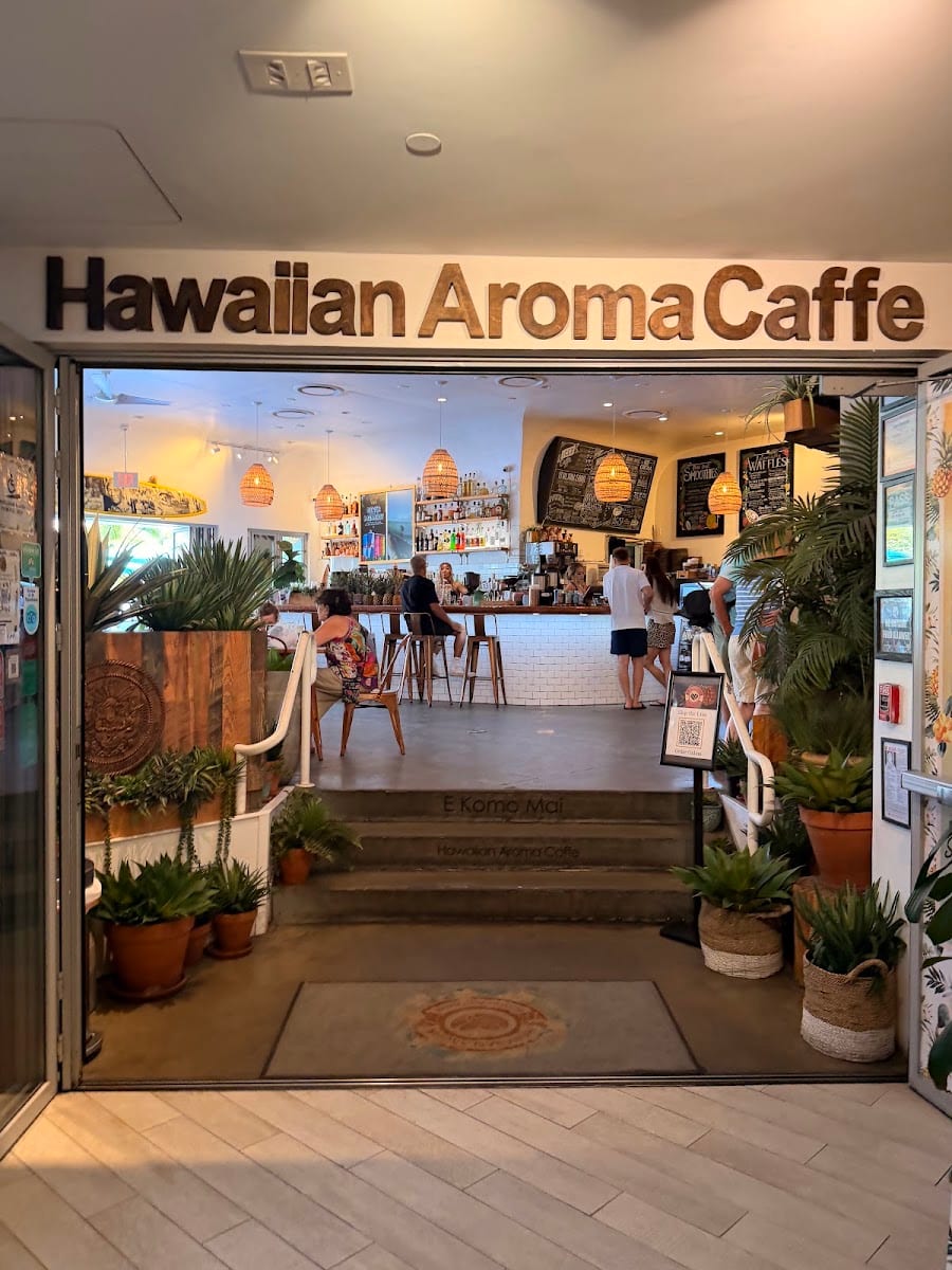 Waikiki Walls by Hawaiian Aroma Caffe, photo 2