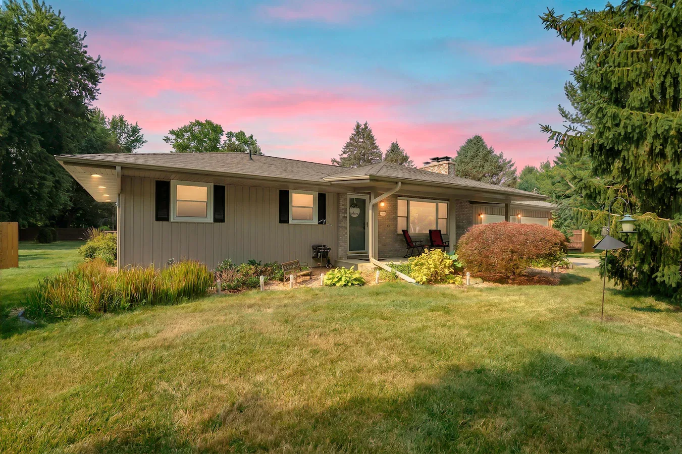 Get the Space, Comfort, and Privacy You Want...Without Leaving Battle Creek Behind