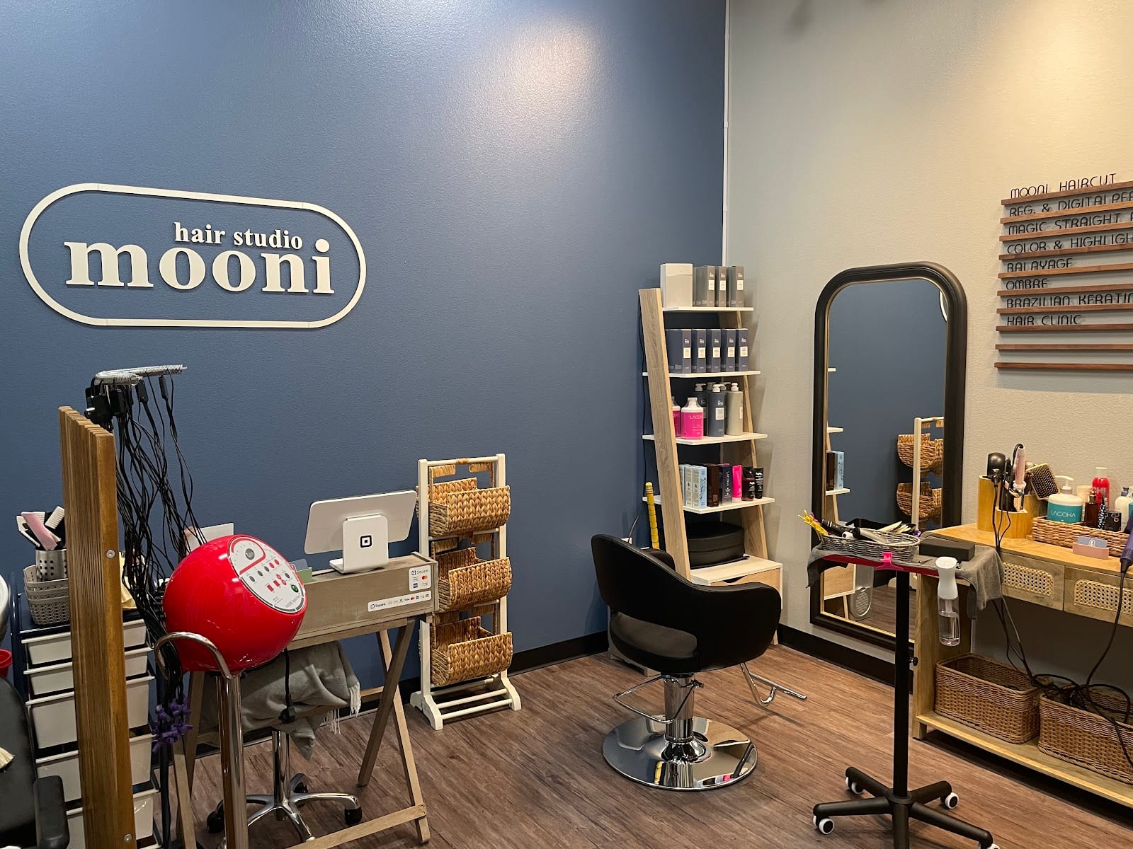 Mooni Hair Studio, photo 2