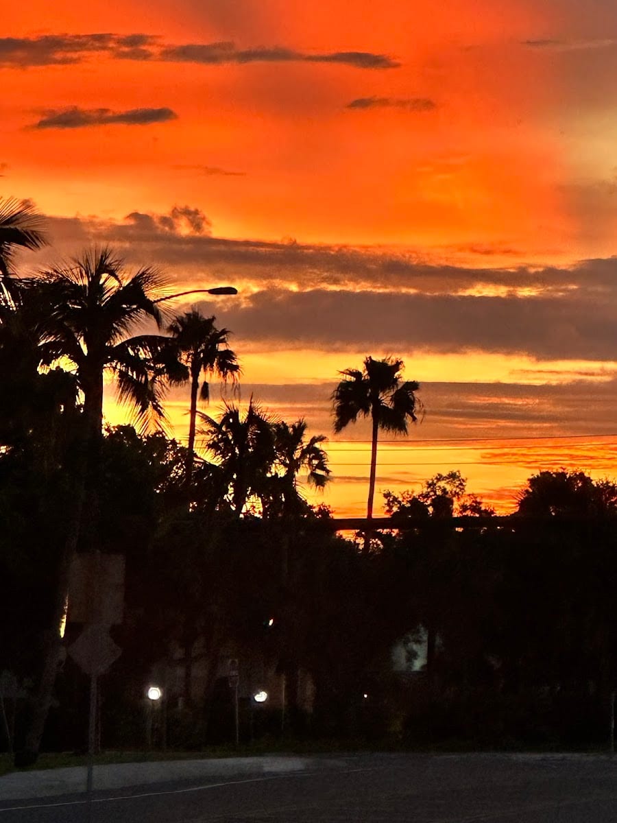 SUNSETS ON BEACH, photo 3