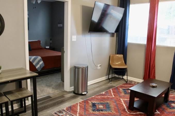 Little Rock Haven: Near Museums | Parks | Pets - One-Bedroom Apartment, photo 2