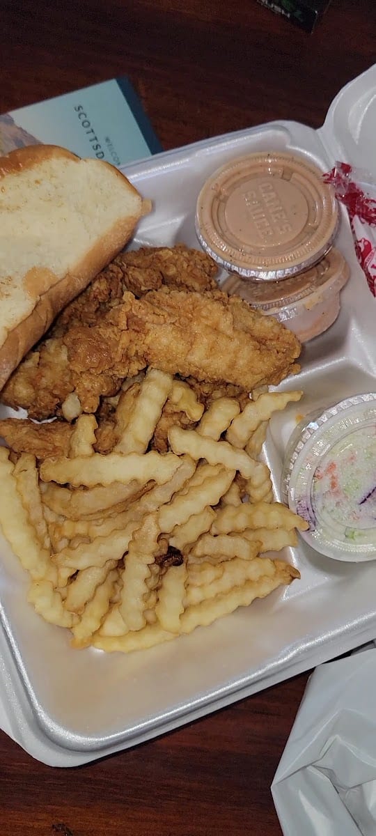 Raising Cane's Chicken Fingers, photo 3