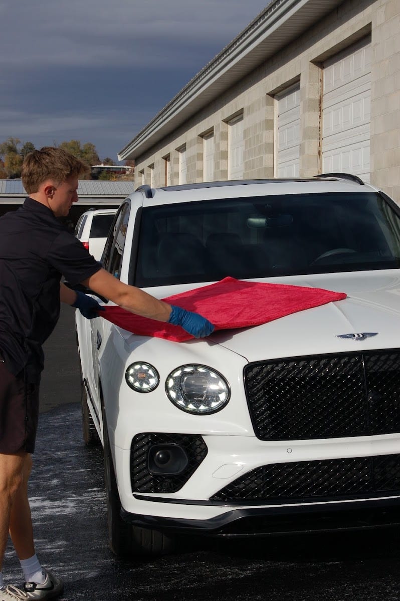 Royal Detailing, photo 2